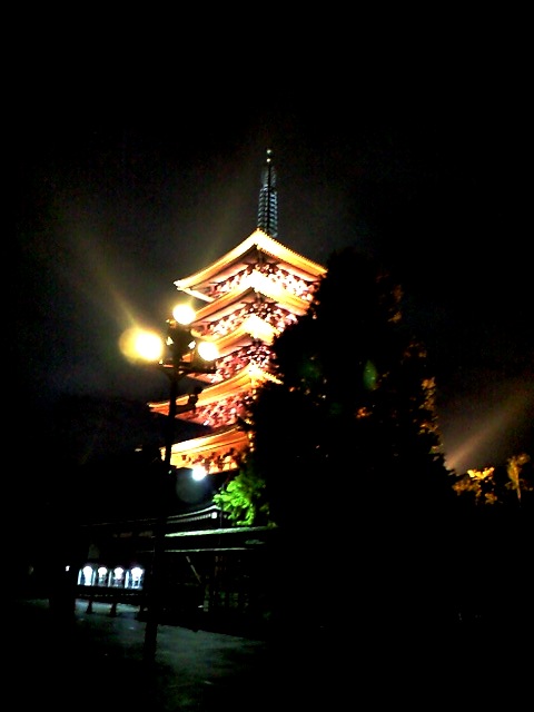 朝隈敏彦 朝焼けが美しい 清水寺三重塔